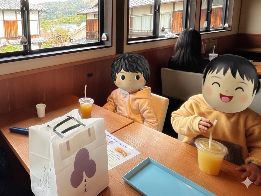 夢風ひろば 天平庵2階の休憩スペース。窓からの眺めがよく、子連れで休憩やトイレ利用に便利な場所。