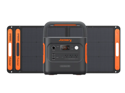 Jackery 2000 New と SolarSaga 100W 2枚セット